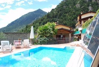 B&B Villa Fior Di Loto Limone sul Garda Buitenkant foto