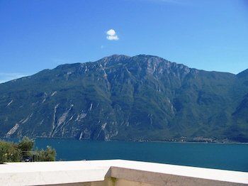 B&B Villa Fior Di Loto Limone sul Garda Buitenkant foto