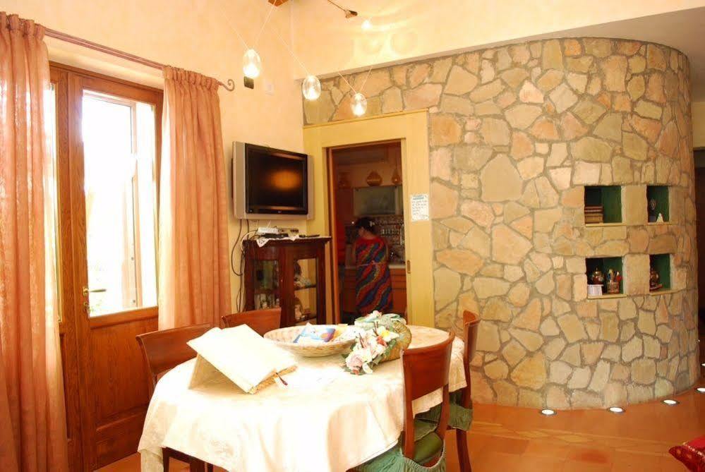 B&B Villa Fior Di Loto Limone sul Garda Buitenkant foto